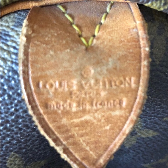 Louis Vuitton: Speedy 30 - Picture 4 of 5